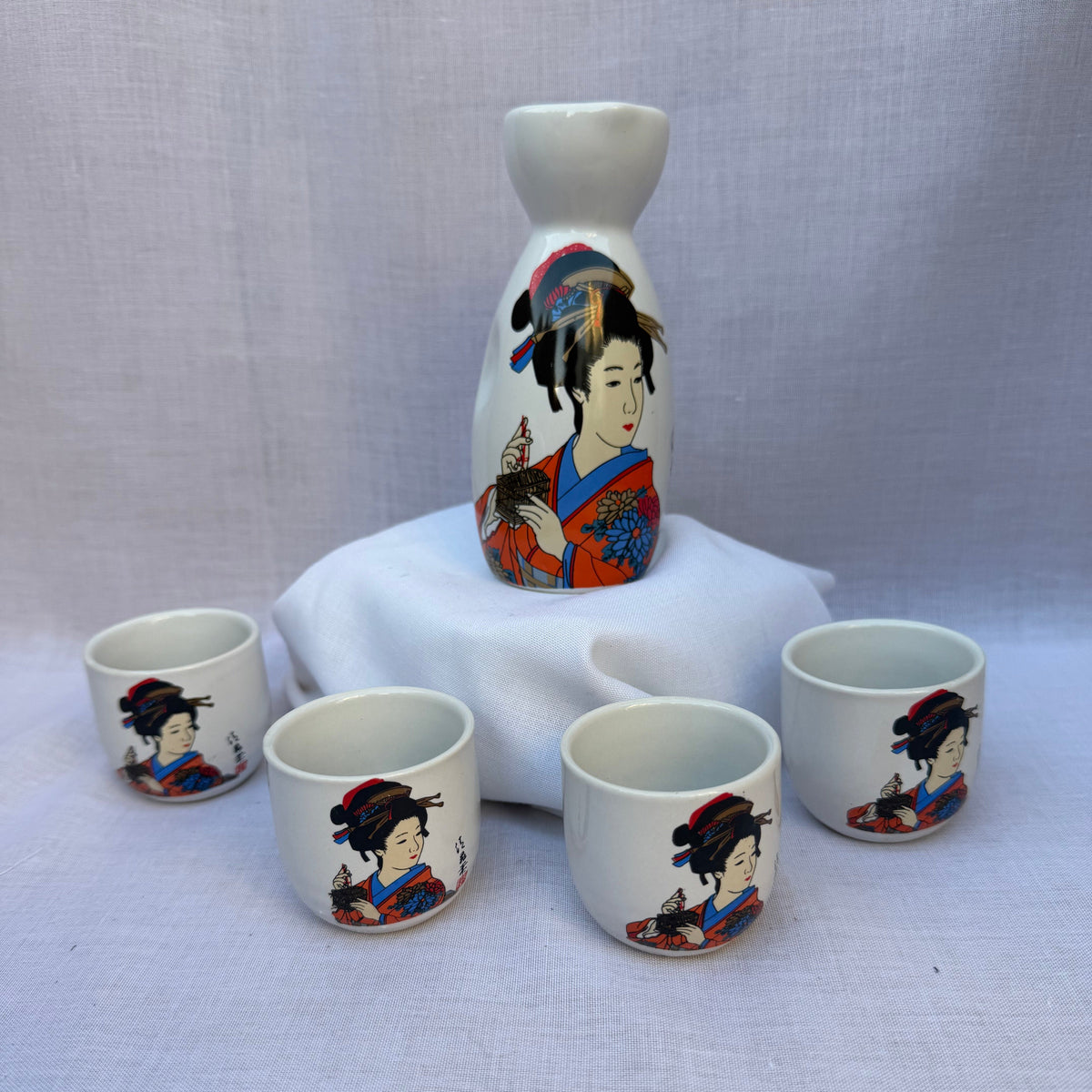Service à saké Geisha