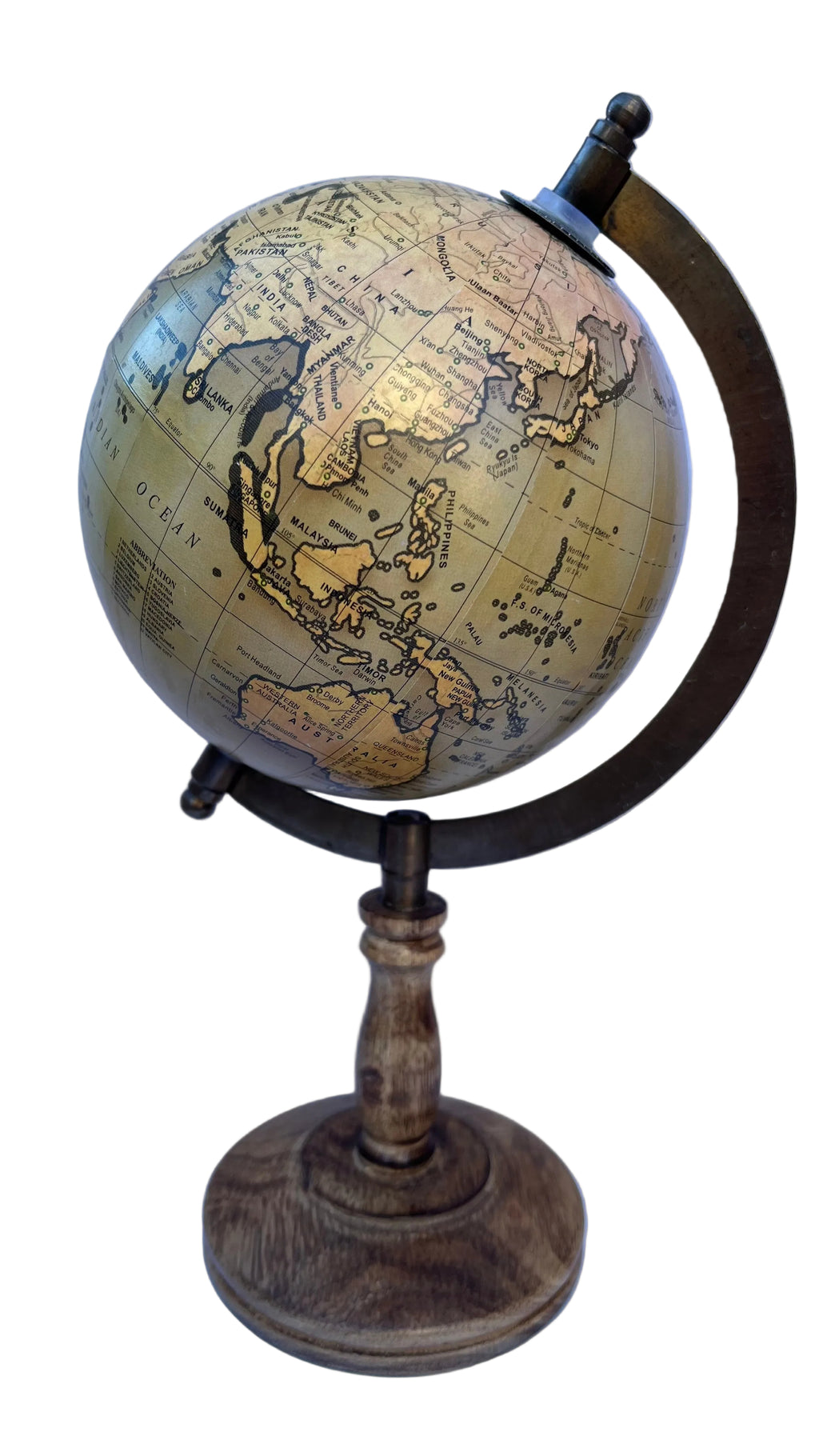 Mappemonde verte vintage sur base brûlée